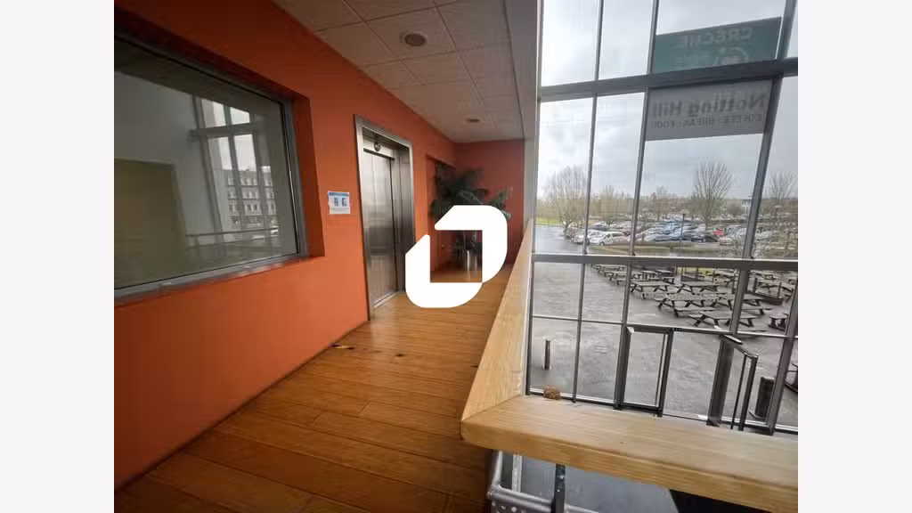 A louer Local commercial 862m² Villeneuve d'ascq