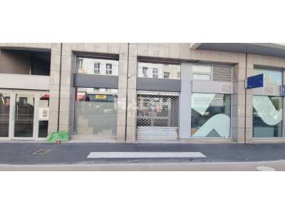 Location Locaux commerciaux - Boutiques à Villeurbanne