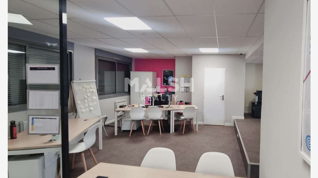 Local commercial à louer 90m² à Villeurbanne