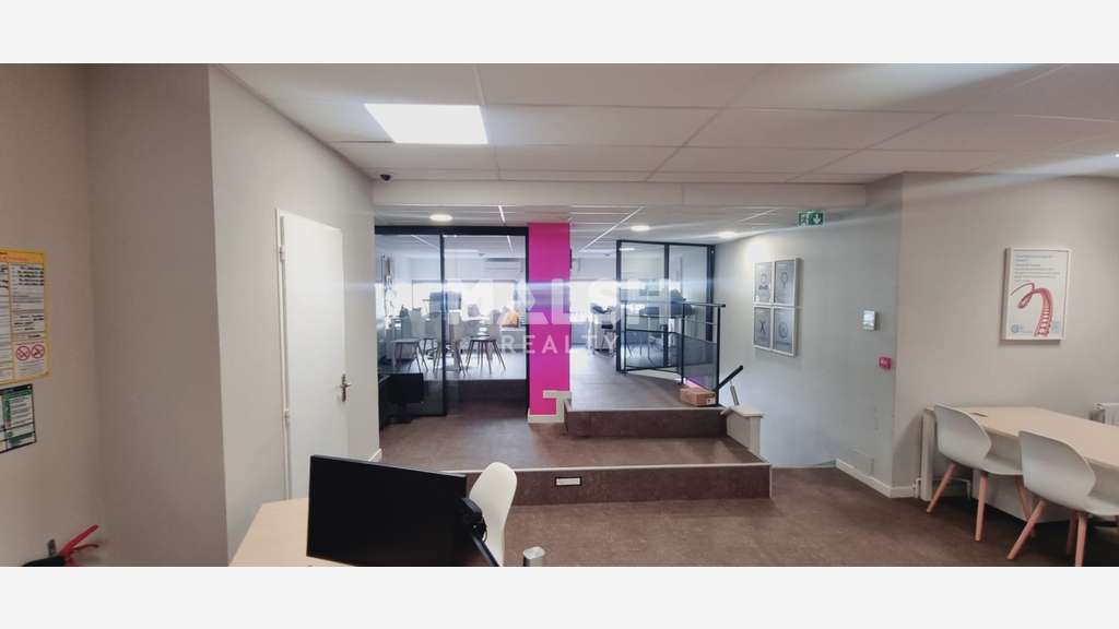 Local commercial à louer 90m² à Villeurbanne