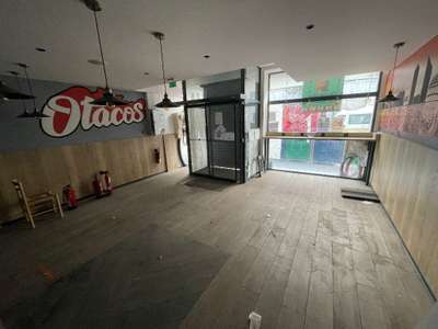 A louer local commerce 220m² quartier Gratte-Ciel