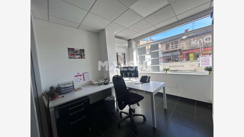 A louer local commercial de 194m² à Villeurbanne