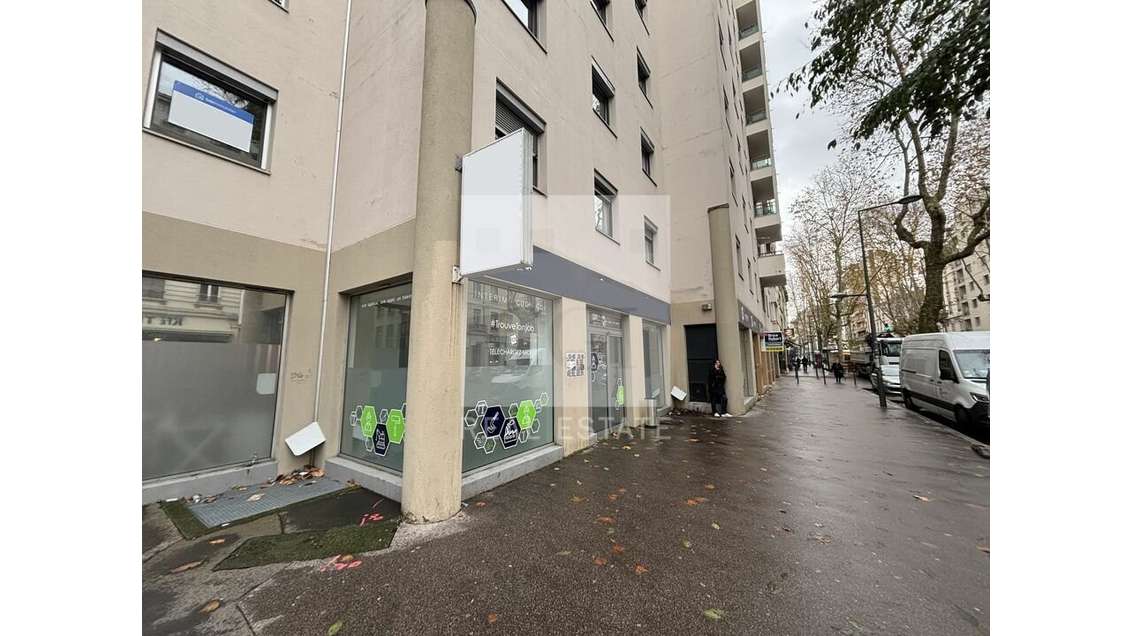 Local commercial 160m² à louer à Villeurbanne
