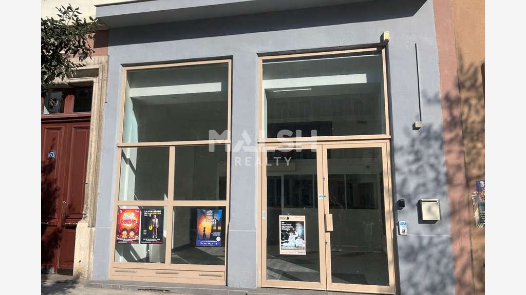 A louer local 73,25m² avec mezzanine Villeurbanne