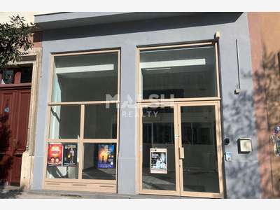 A louer local 73,25m² avec mezzanine Villeurbanne