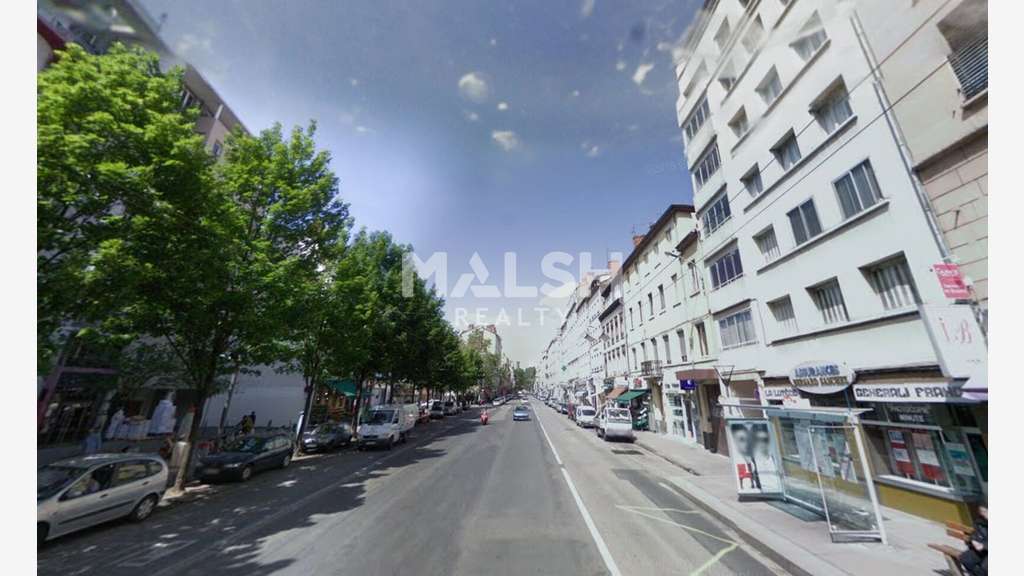 Local à louer 102m² à Villeurbanne proche Totem