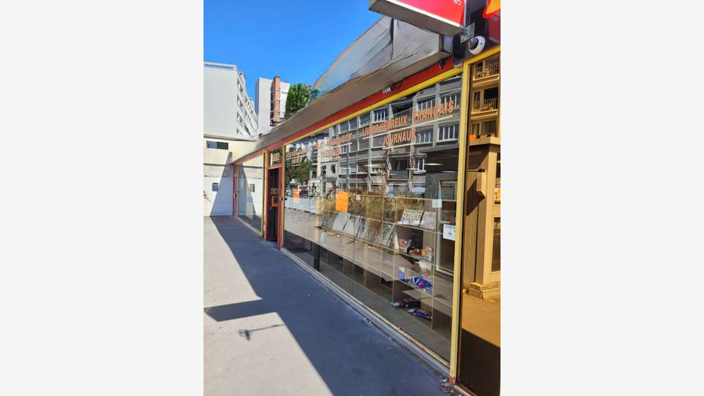 A louer très beau local à Villeurbanne République