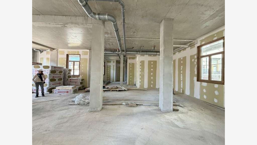 A louer local 139m² à Villeurbanne Carré de Soie