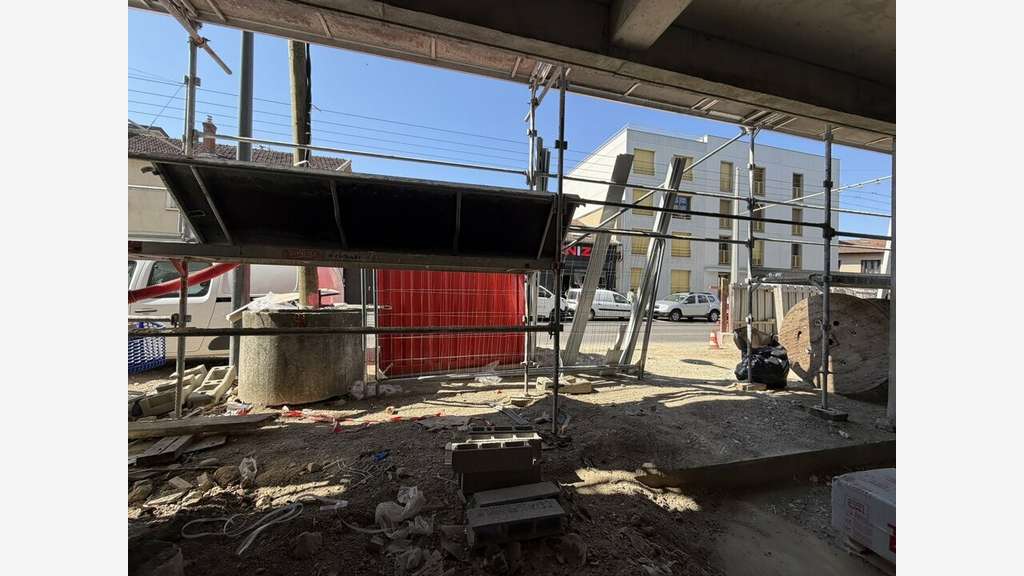 A louer local 139m² à Villeurbanne Carré de Soie