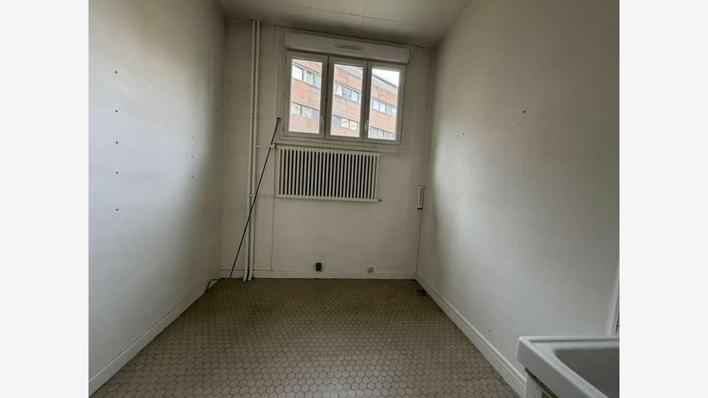 A louer local commercial 41m² à Villeurbanne  