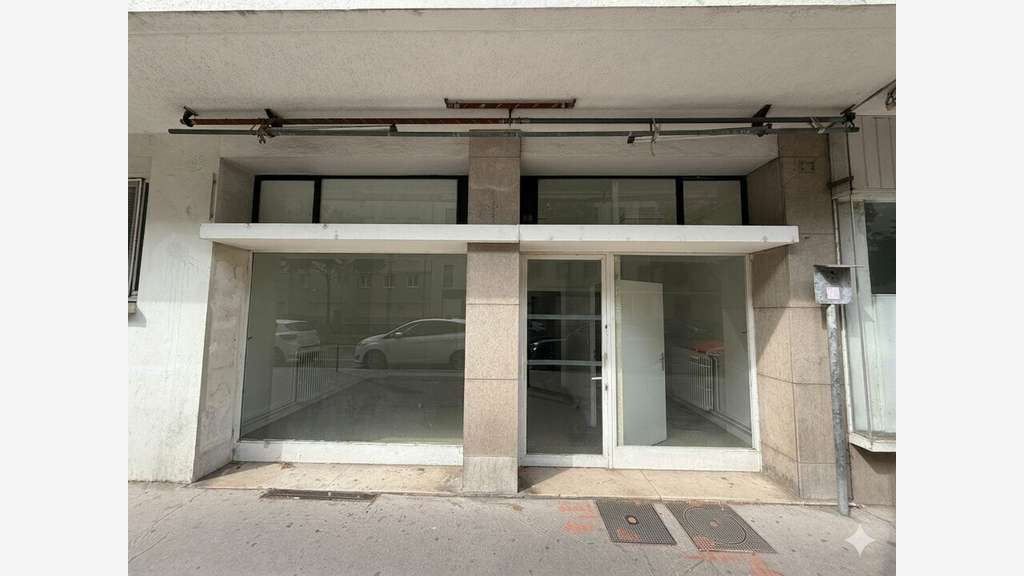 A louer local commercial 41m² à Villeurbanne  