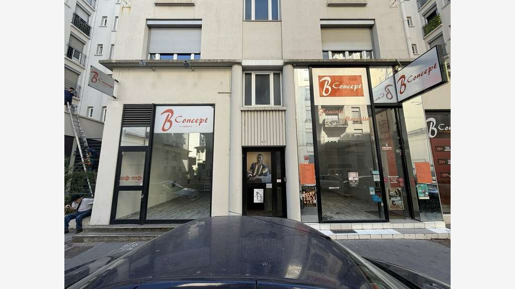 A louer local cial 112m² Villeurbanne Gratte Ciel