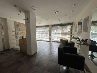 Local commercial de 60m² à louer à Villeurbanne