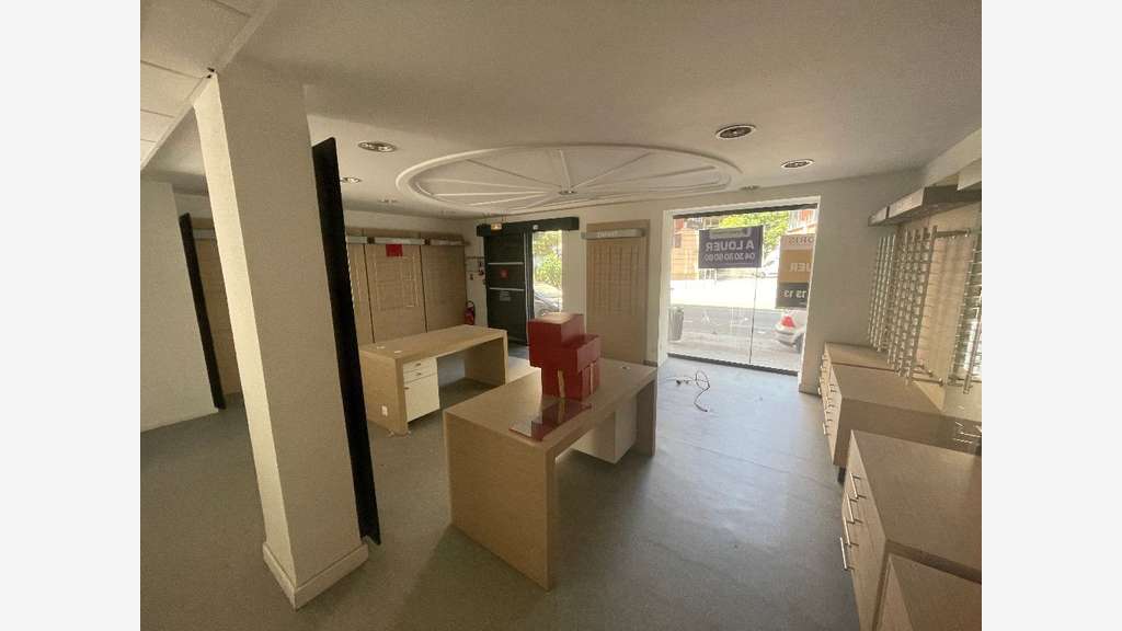 A LOUER - LOCAL COMMERCIAL 70 M² - VILLEURBANNE