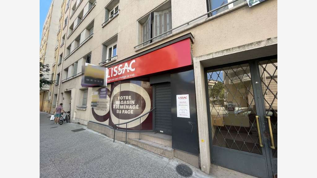 A LOUER - LOCAL COMMERCIAL 70 M² - VILLEURBANNE