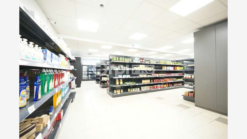 LOCAL COMMERCIAL A LOUER - 215 m² - VILLEURBANNE