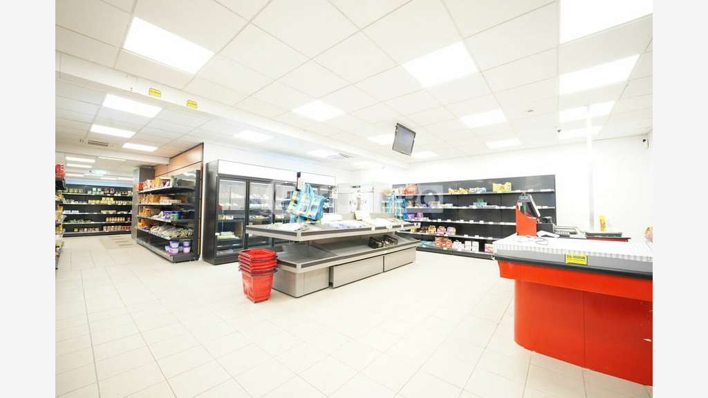 LOCAL COMMERCIAL A LOUER - 215 m² - VILLEURBANNE
