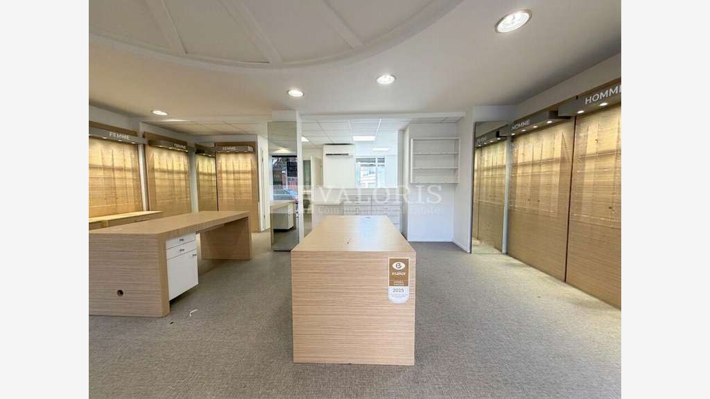 Local commercial de 62m² à louer à Villeurbanne