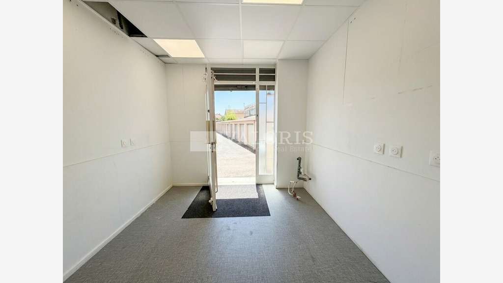 Local commercial de 62m² à louer à Villeurbanne