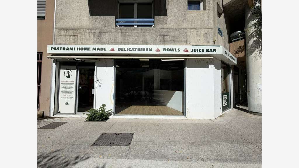 Local commercial 90m² à louer à Villeurbanne 