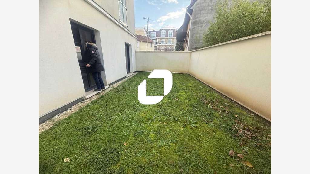 A louer Local commercial 95m² Villiers sur marne