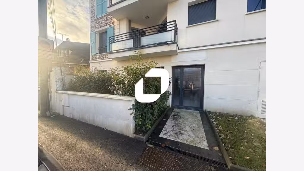 A louer Local commercial 95m² Villiers sur marne