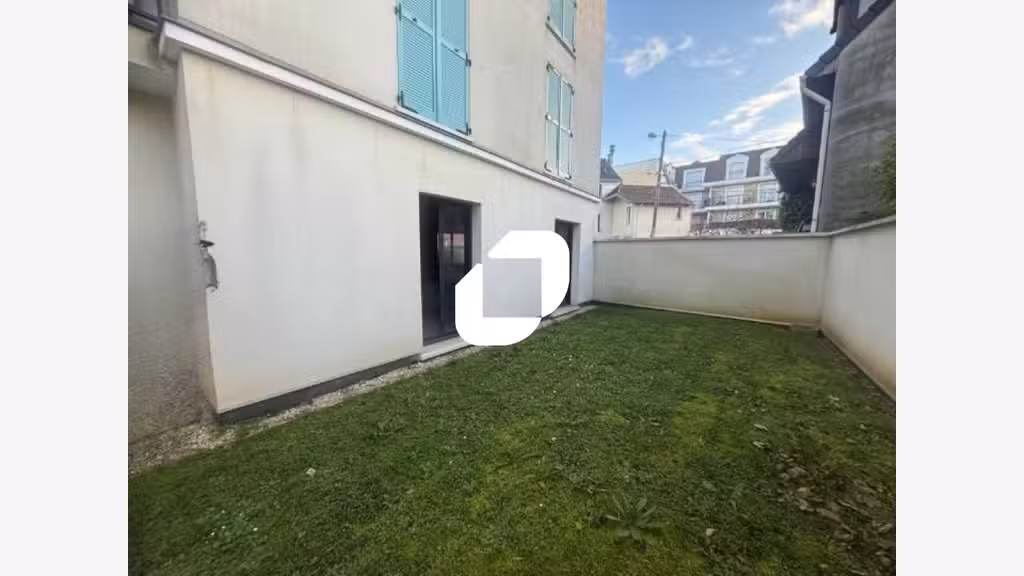 A louer Local commercial 95m² Villiers sur marne