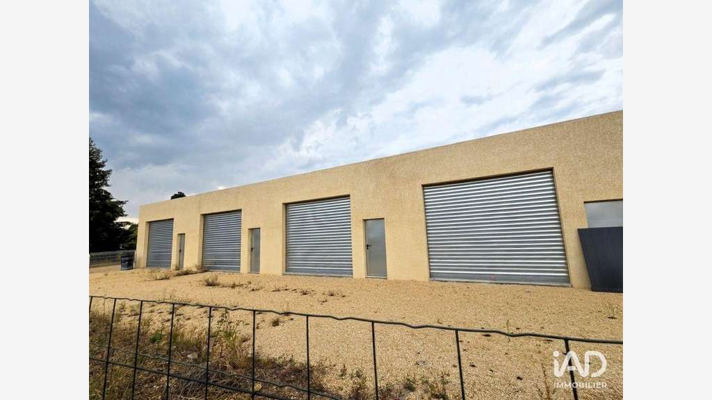 A louer entrepôt neuf 42m² à Vinay ZAC Les Cités
