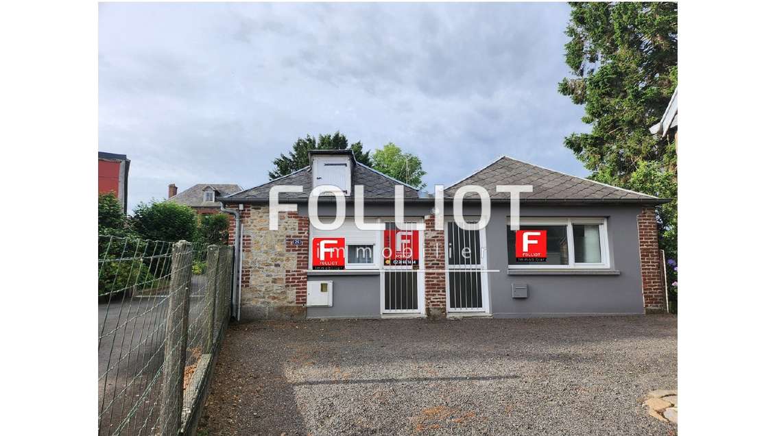 A louer local commercial  67m² à Vire-Normandie