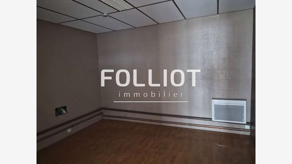Loue local 185m² zone commerciale Vire-Normandie
