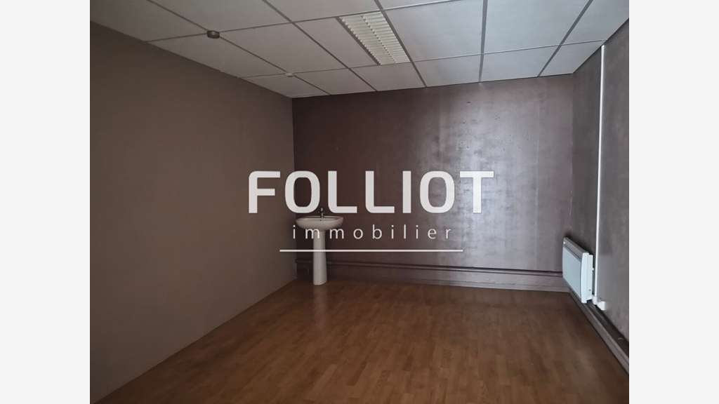 Loue local 185m² zone commerciale Vire-Normandie
