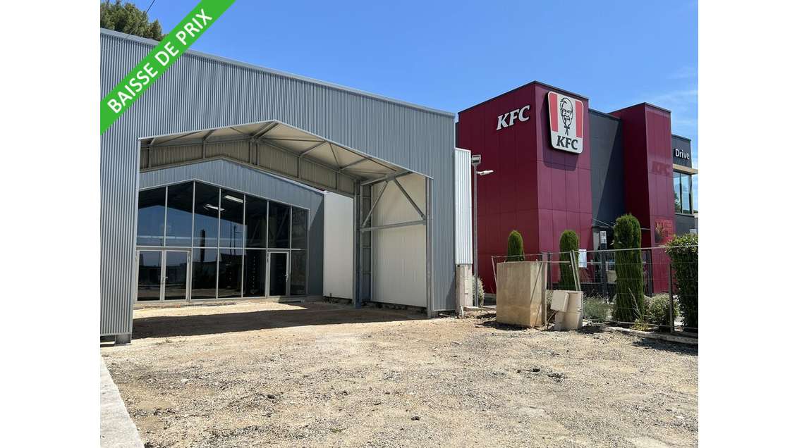 A louer local de 360m² empl N°1 Grand Vitrolles