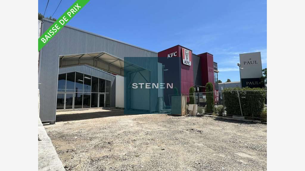 A louer local de 360m² empl N°1 Grand Vitrolles
