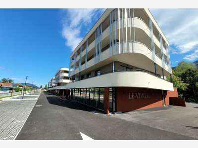Local neuf 85m² emp premium à louer Viviers-du-Lac