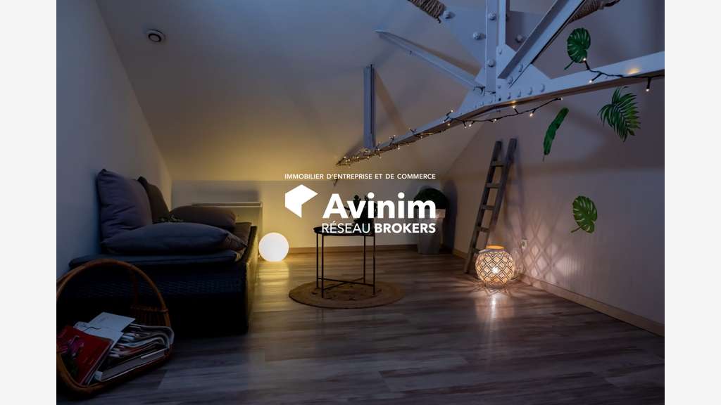 A louer / à vendre local 145m² idéal SPA à Voiron