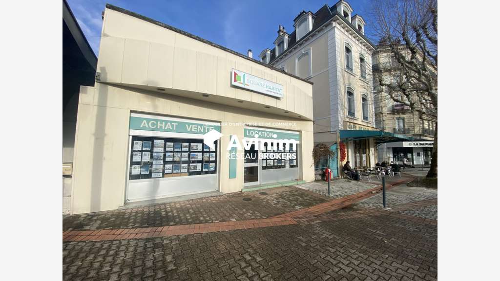 A louer bureaux commerciaux 145m² à Voiron