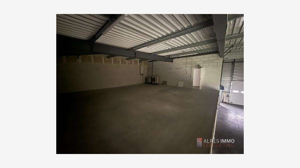 Voreppe (Nord Grenoble) : Location Local