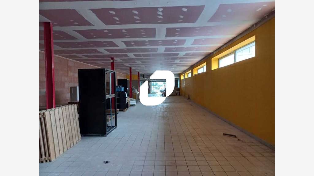 A louer Local commercial 660m² Wasquehal