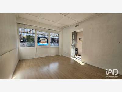 Loue local commercial 60m² axe principal Wimmenau
