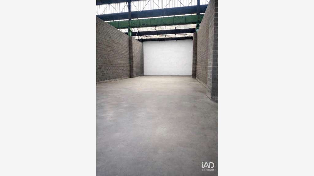 A louer entrepôt hangar de 350m² à Wingles