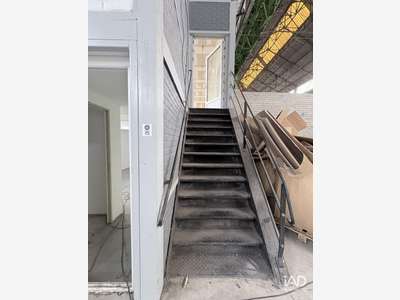 A louer entrepôt bureaux de 700m² à Wingles