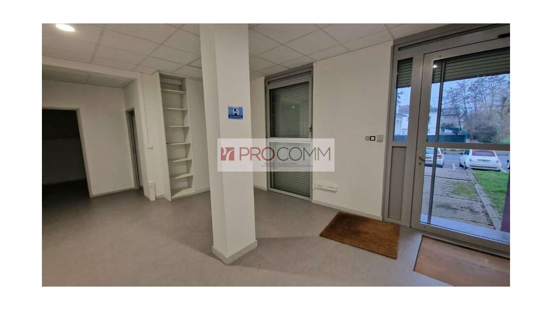 Local commercial 129m² à louer à Yutz