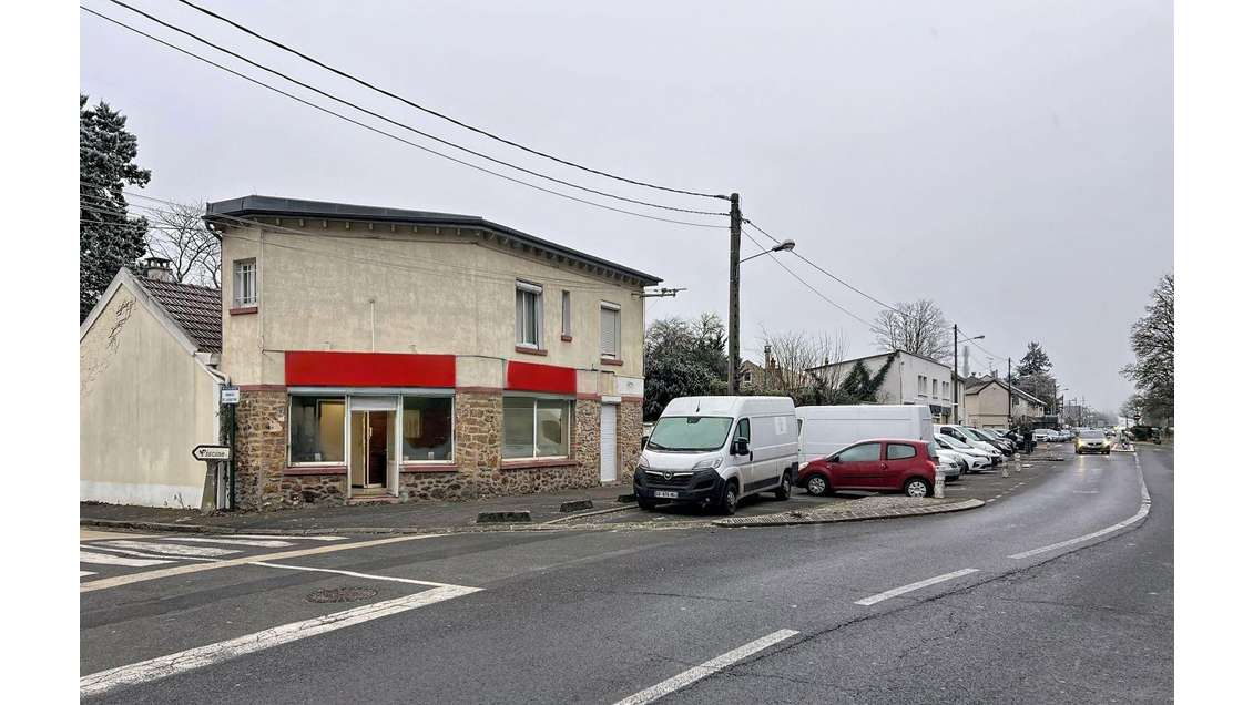 Location local 60m² emplacement stratégique Brunoy