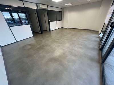 A louer local commercial bureau de 373m² à Angers