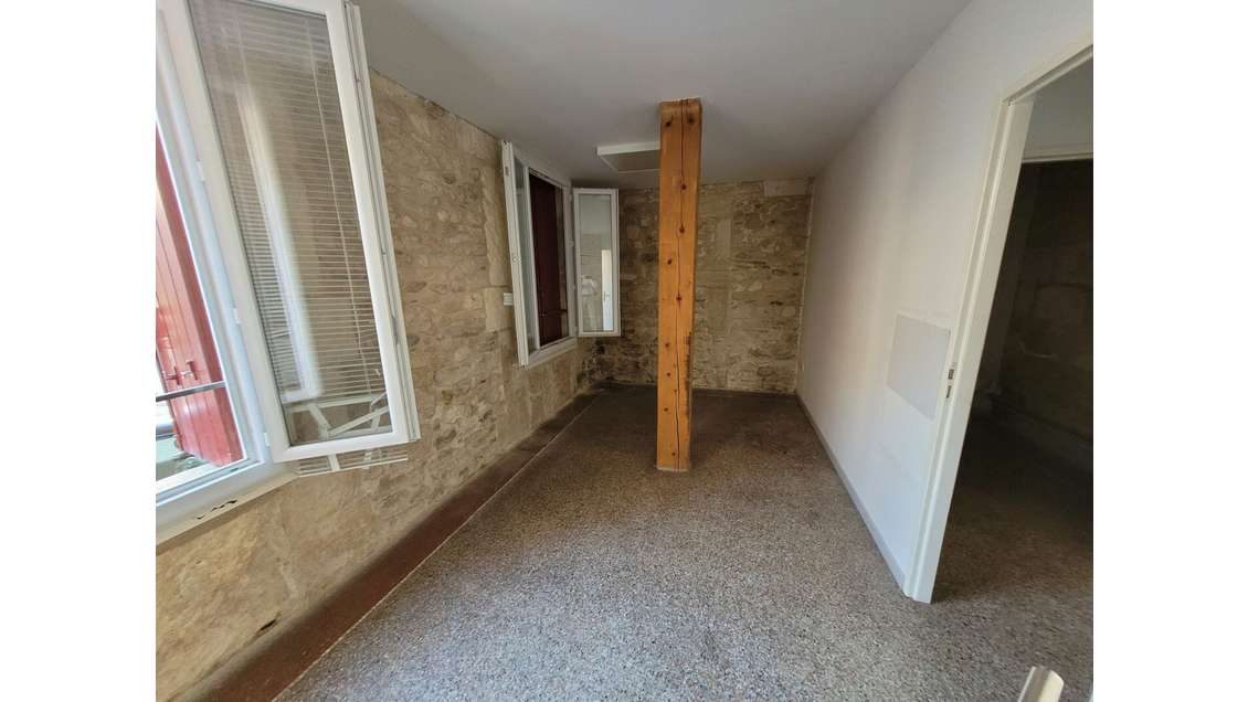 A louer local bureaux de 85m² à Saint-Aunès