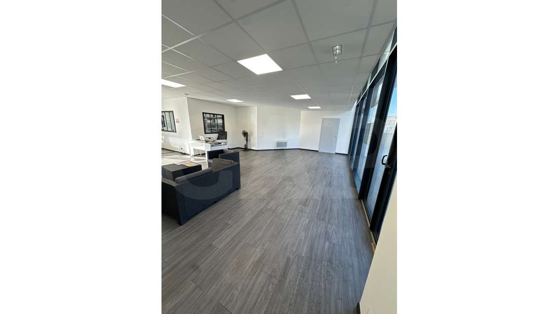 A louer local commercial 55m² à Pontivy