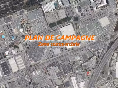 Local commercial 420m² à louer à Plan de Campagne