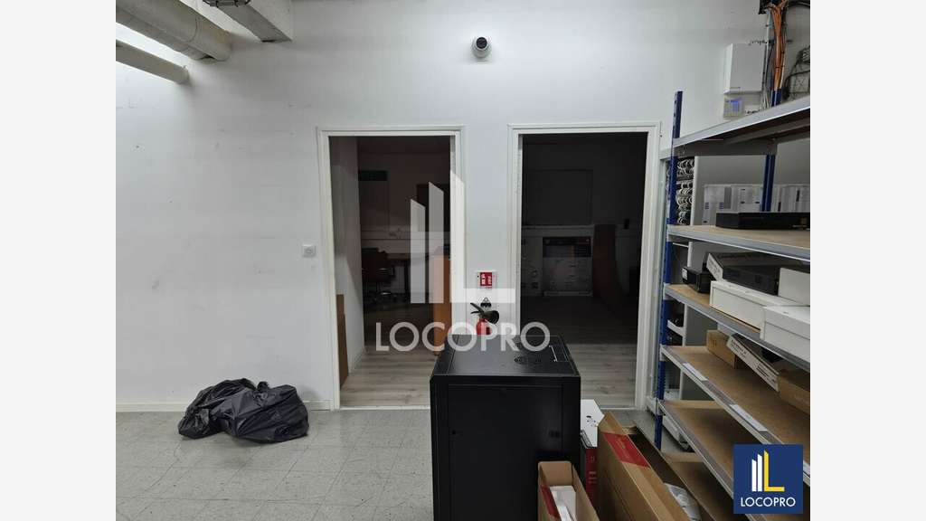 A louer local commercial 170m² à Cagnes-sur-Mer