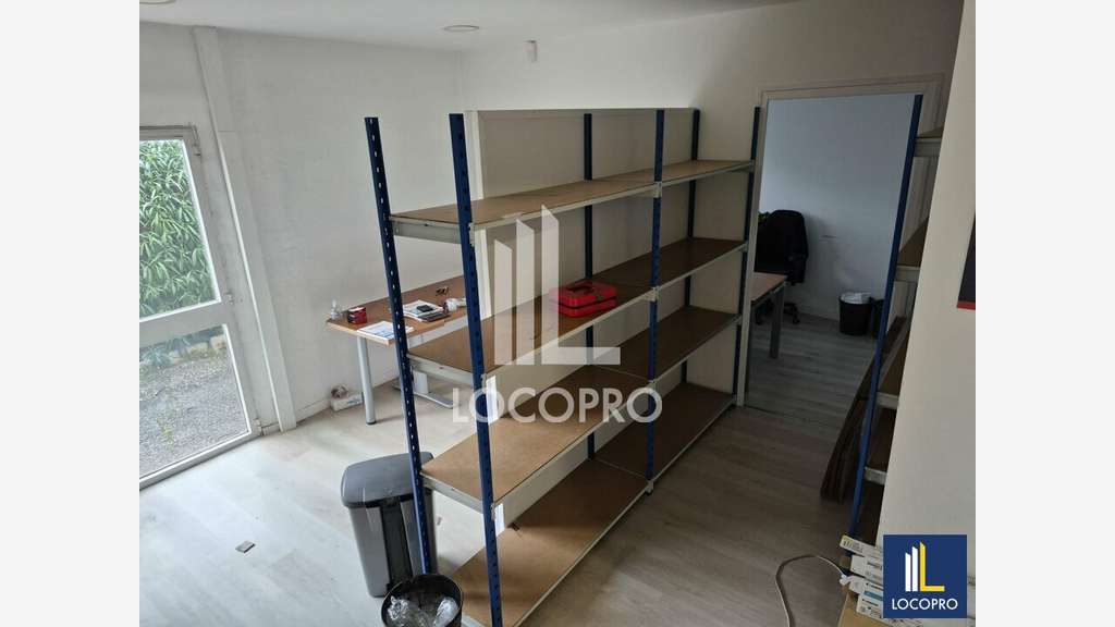 A louer local commercial 170m² à Cagnes-sur-Mer