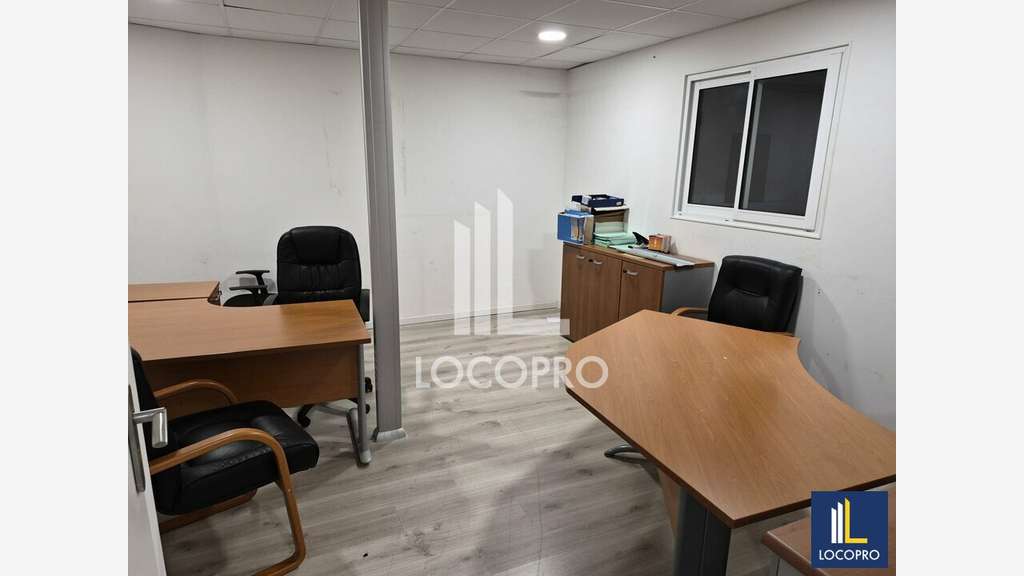 A louer local commercial 170m² à Cagnes-sur-Mer